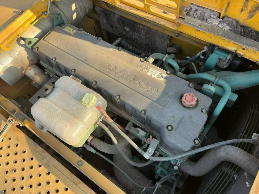 Buy Volvo 360BLC Used Excavator / 7