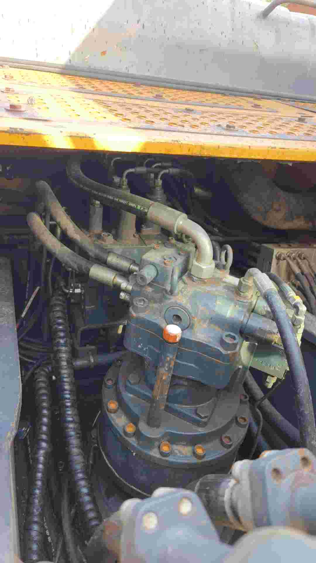 Buy XCMG XE215DA Used Excavator / 9