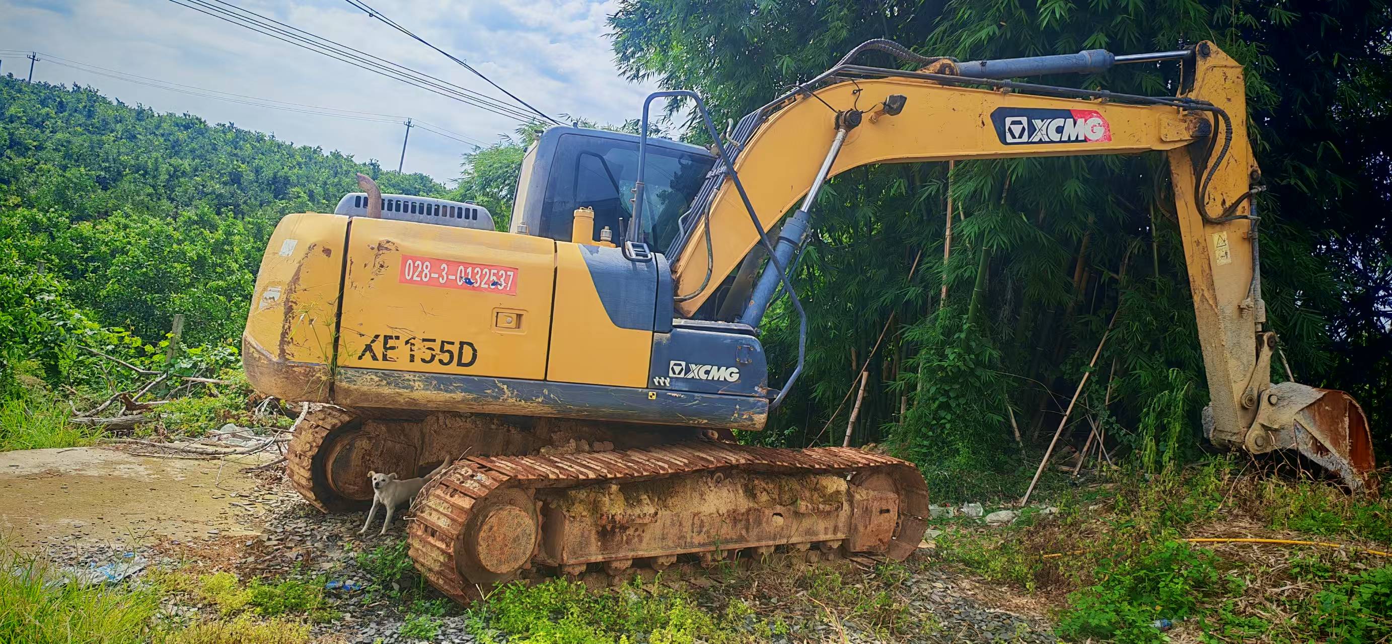 Buy XCMG XE135D Used Excavator / 2