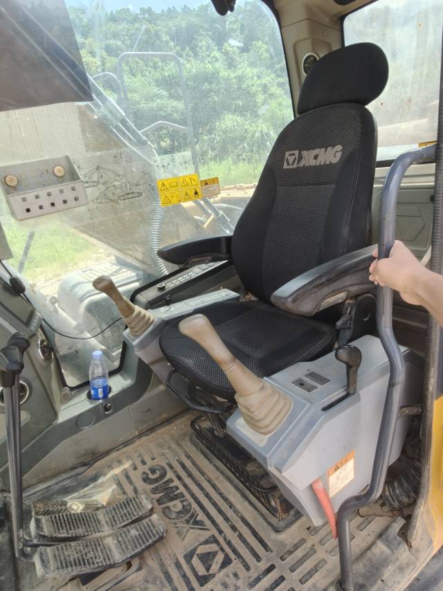Buy XCMG XE200DA Used Excavator / 9