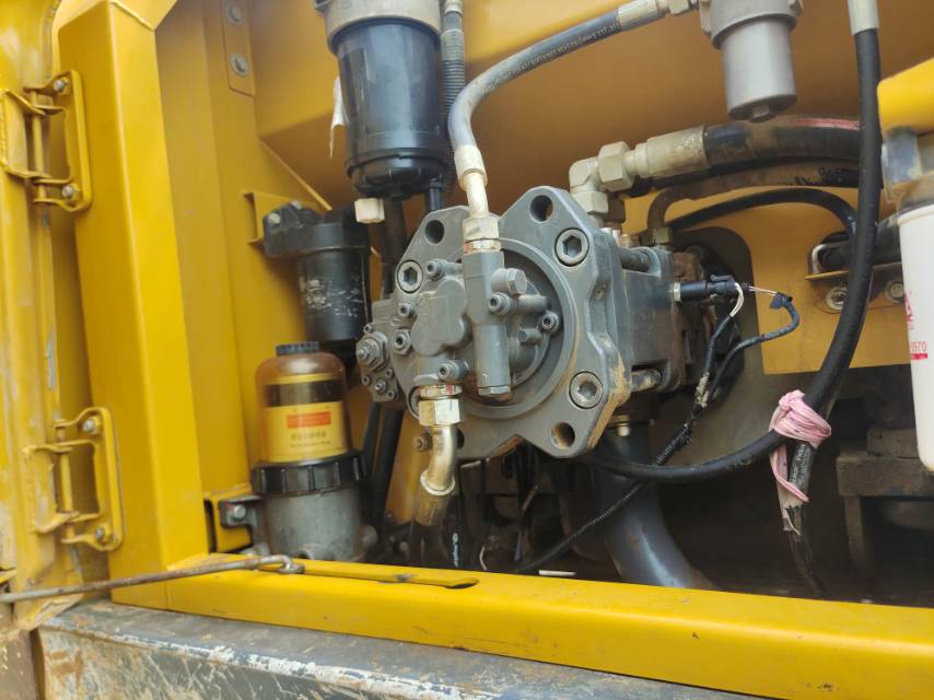 Buy XCMG XE200DA Used Excavator / 5
