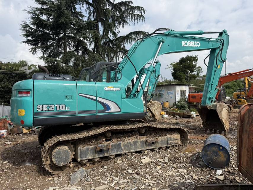 Buy Kobelco SK210 Used Excavator / 5