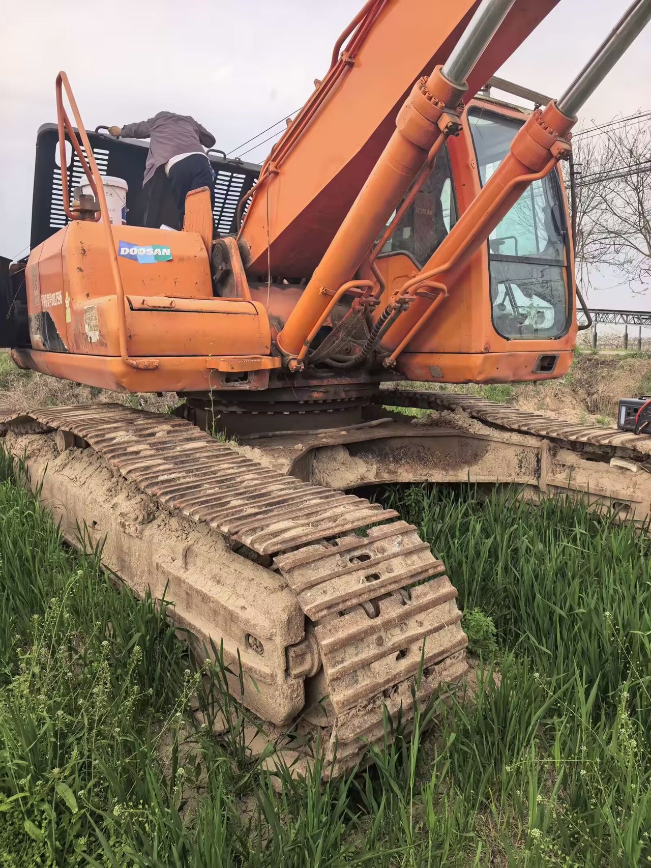 Buy Doosan DH370LC-7 Used Excavator / 7