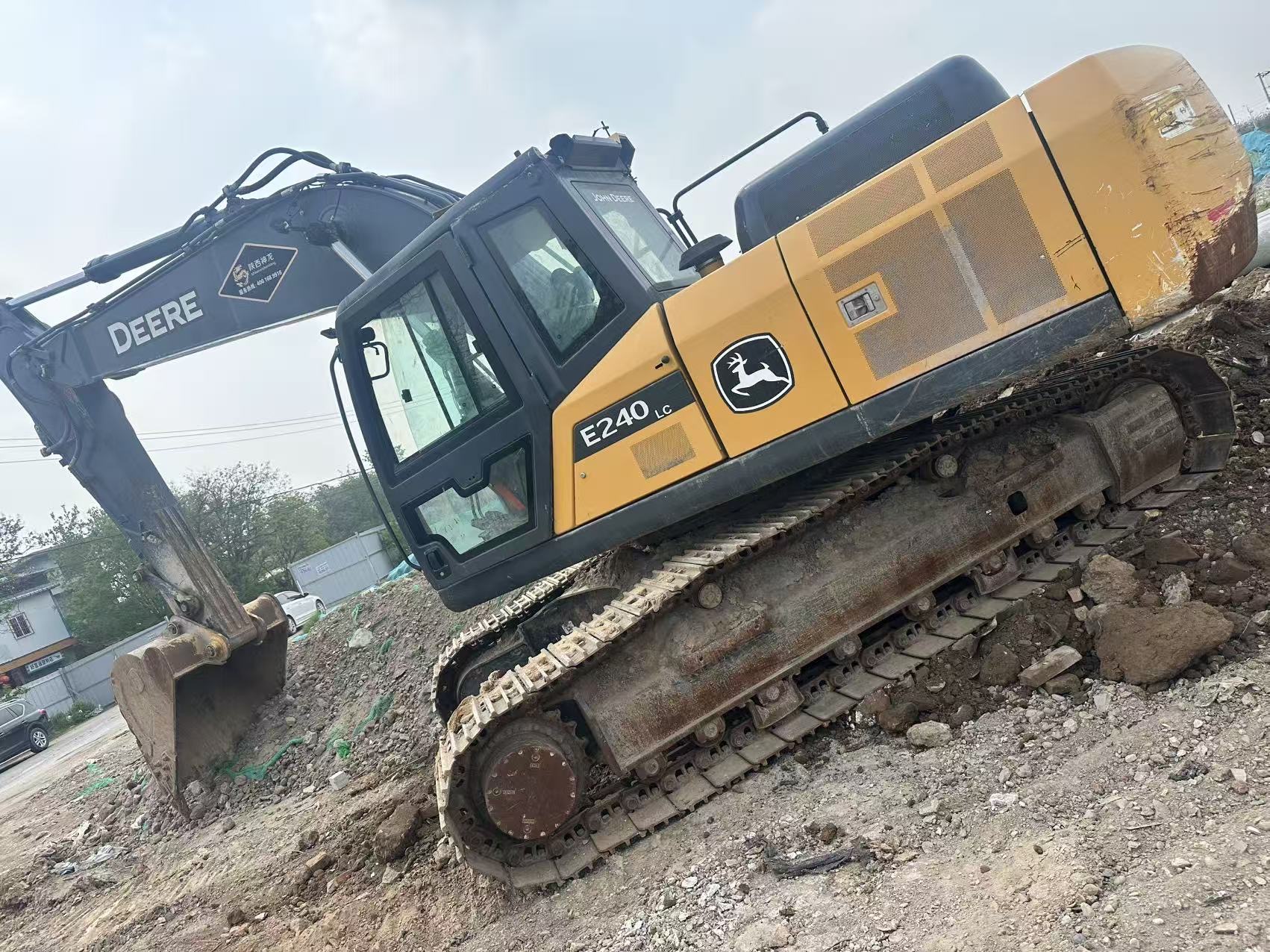Buy JohnDeere E210LC Used Excavator / 2
