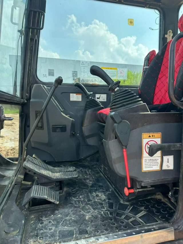 Buy Sany SY60C Used Excavator / 8