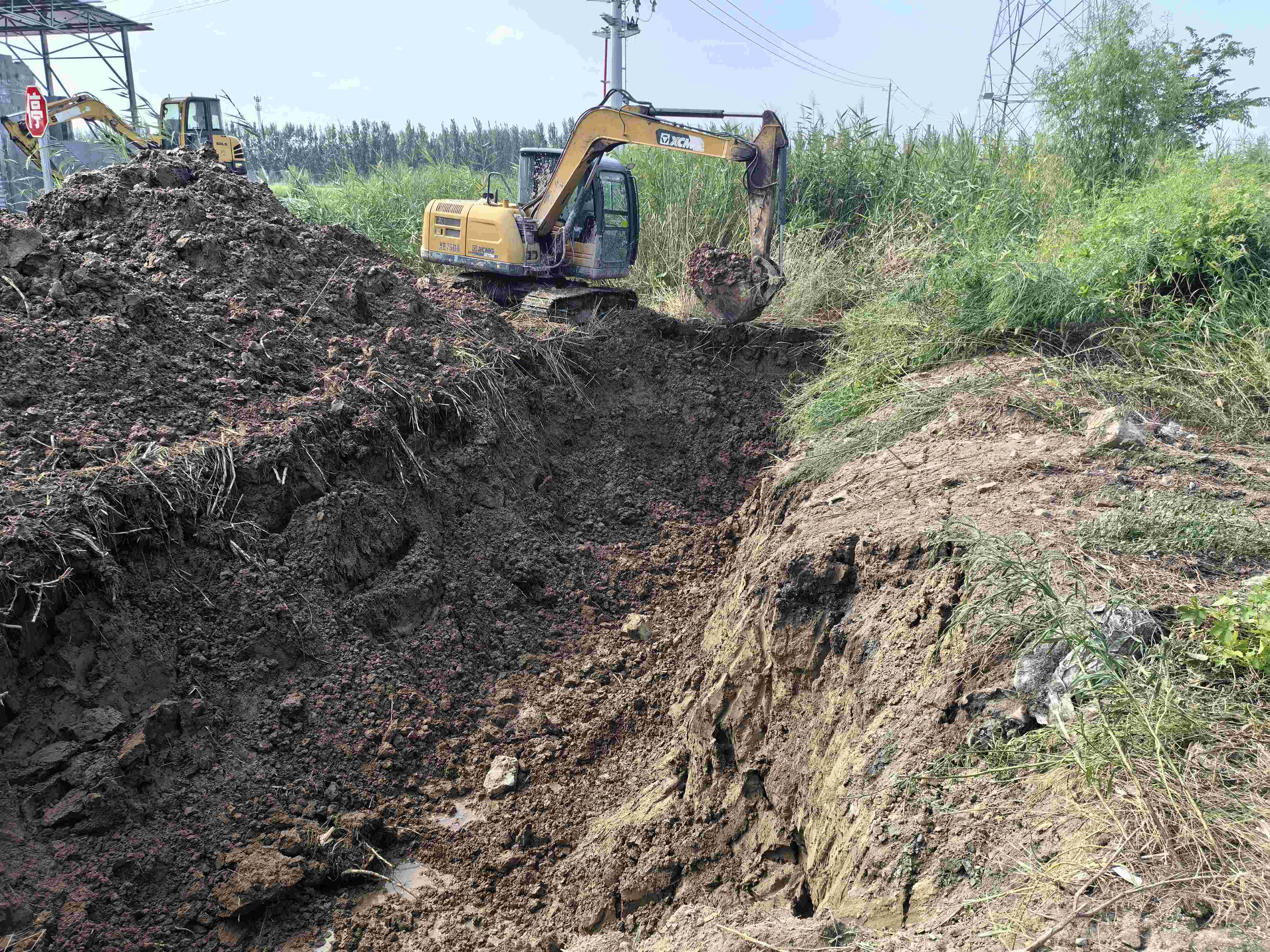 Buy XCMG XE75DA PLUS Used Excavator / 2