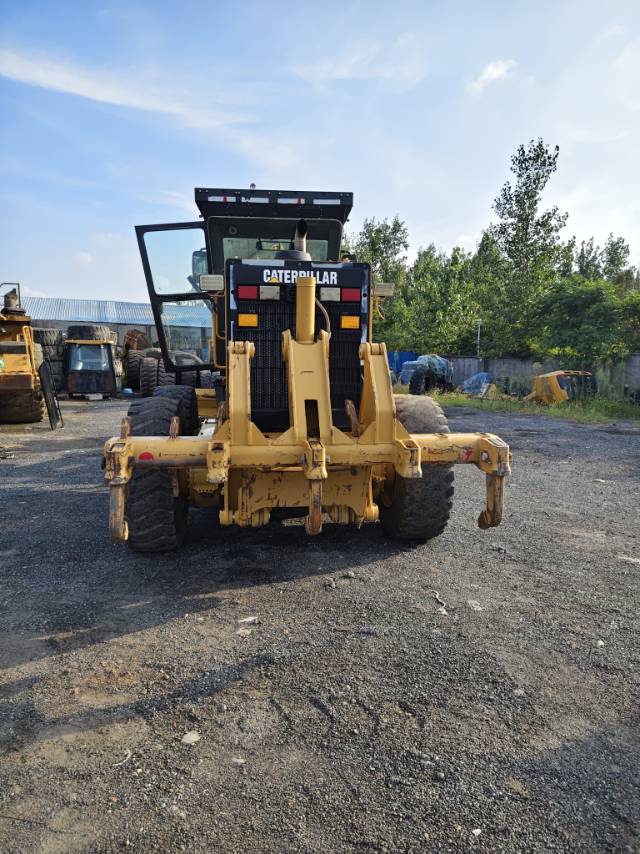 Buy Caterpillar 160K Used Loader / 6