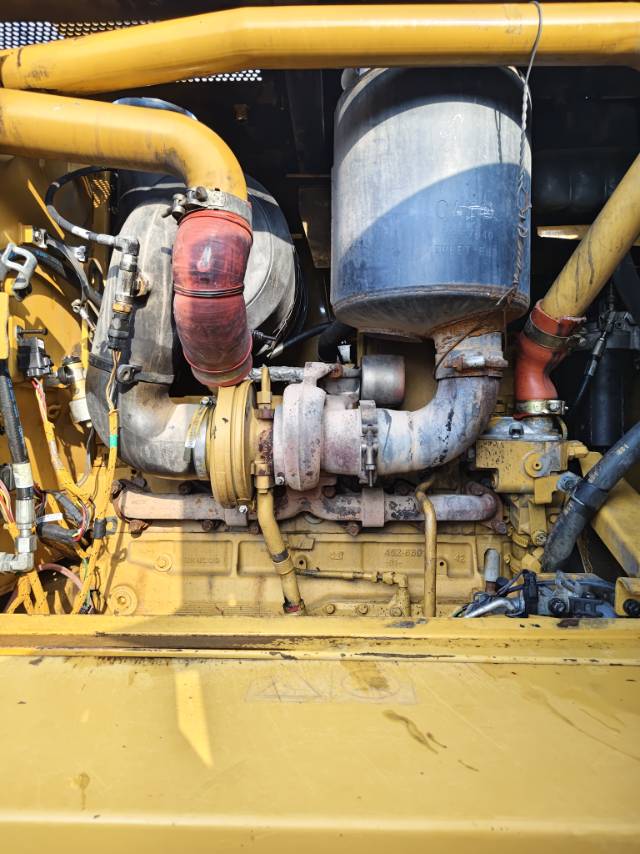 Buy Caterpillar 160K Used Loader / 5