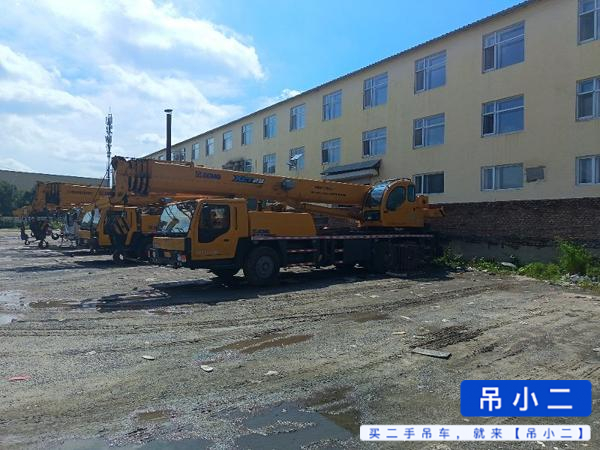Buy XCMG QY130K Used Crane / 2