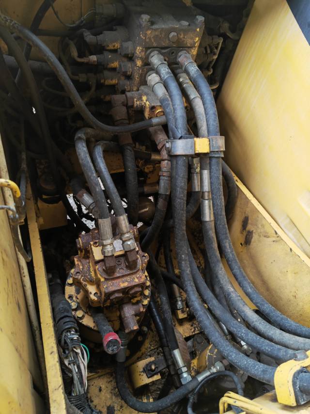 Buy Komatsu PC130-7 Used Excavator / 7