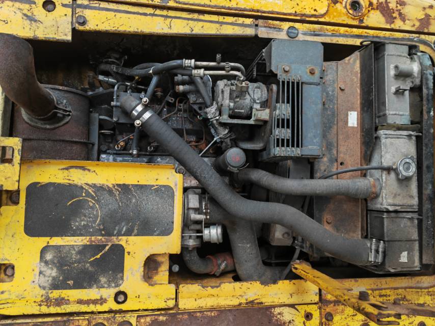 Buy Komatsu PC130-7 Used Excavator / 6