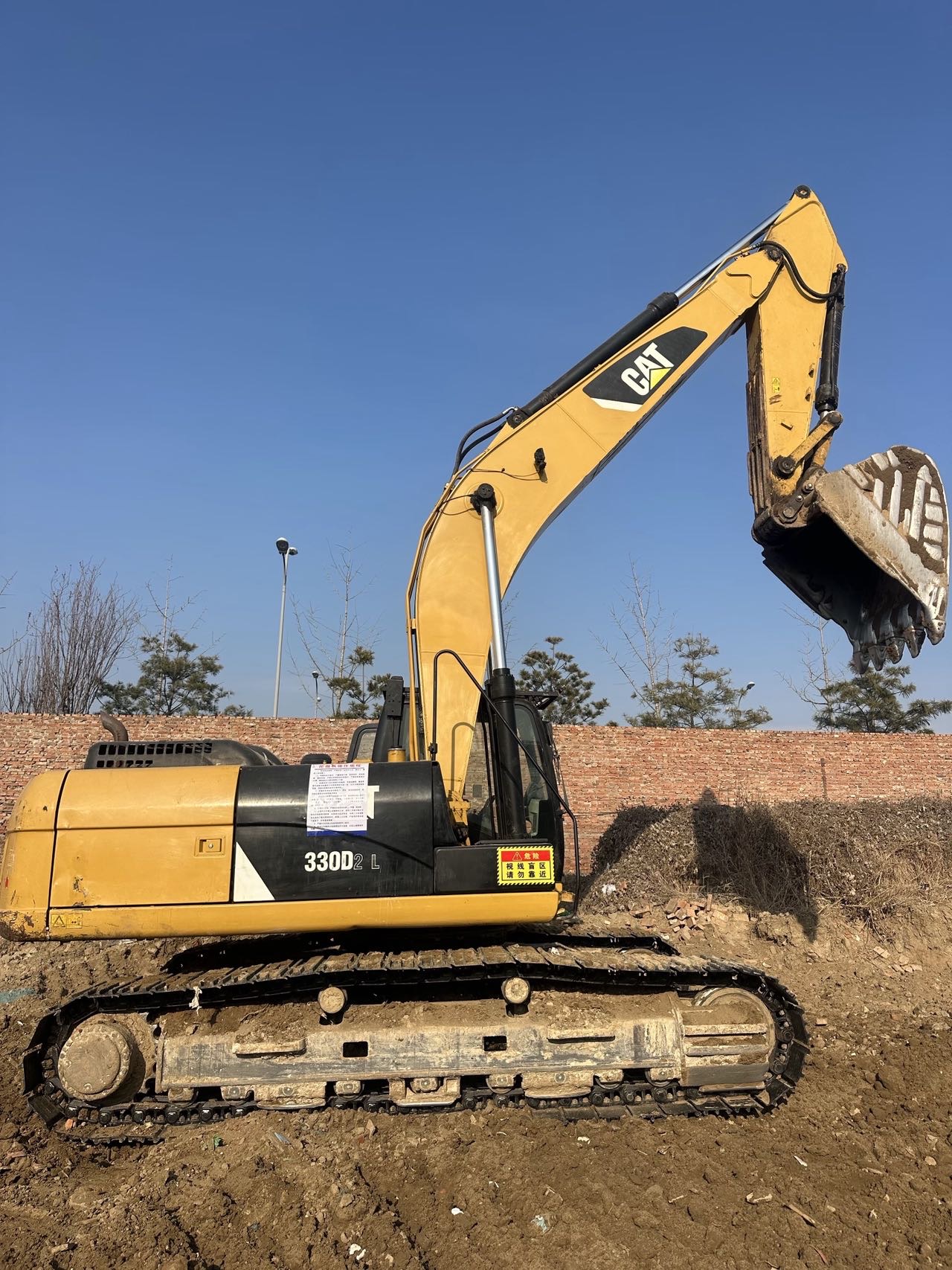Buy Caterpillar 330D Used Excavator / 8