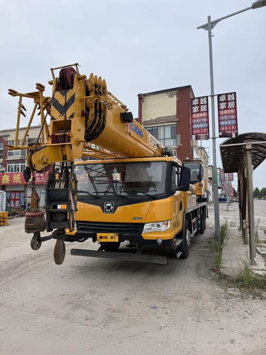 Buy XCMG QY25K5C-1 Used Crane / 1