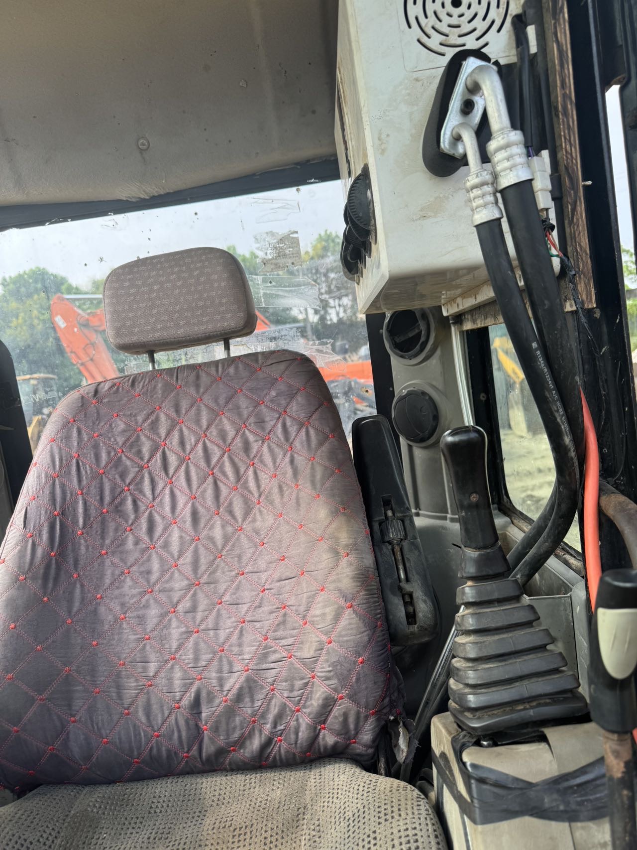 Buy Hyundai 60-9 Used Excavator / 6