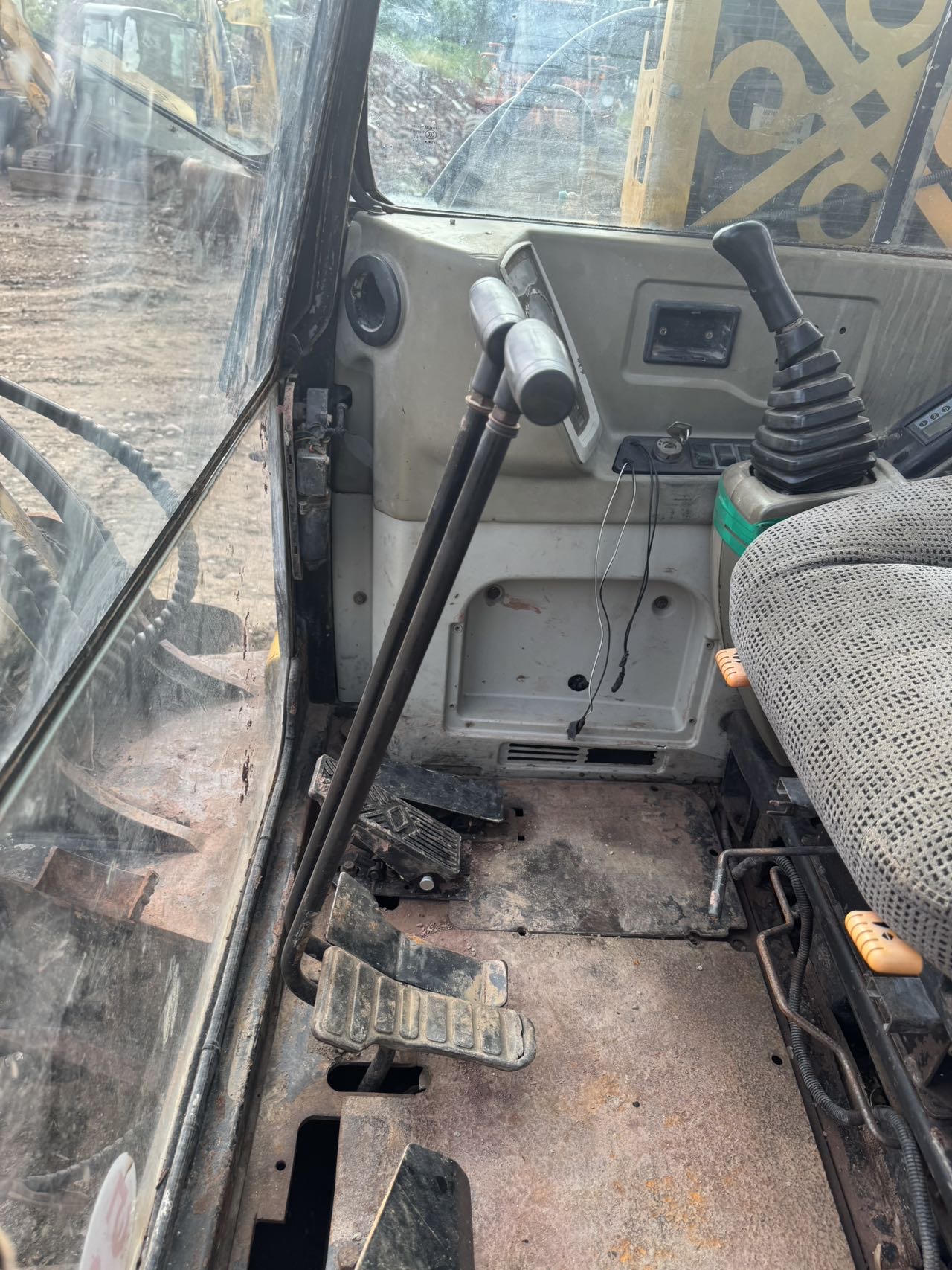 Buy Hyundai 60-9 Used Excavator / 8