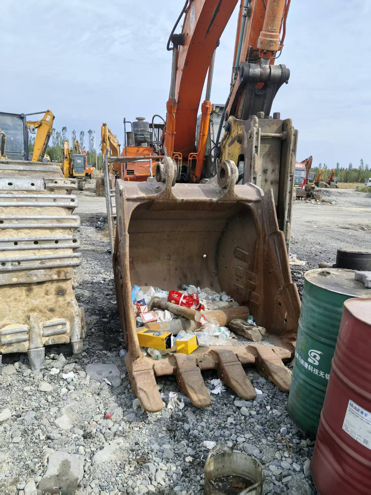 Buy Hitachi EX60 Used Excavator / 14