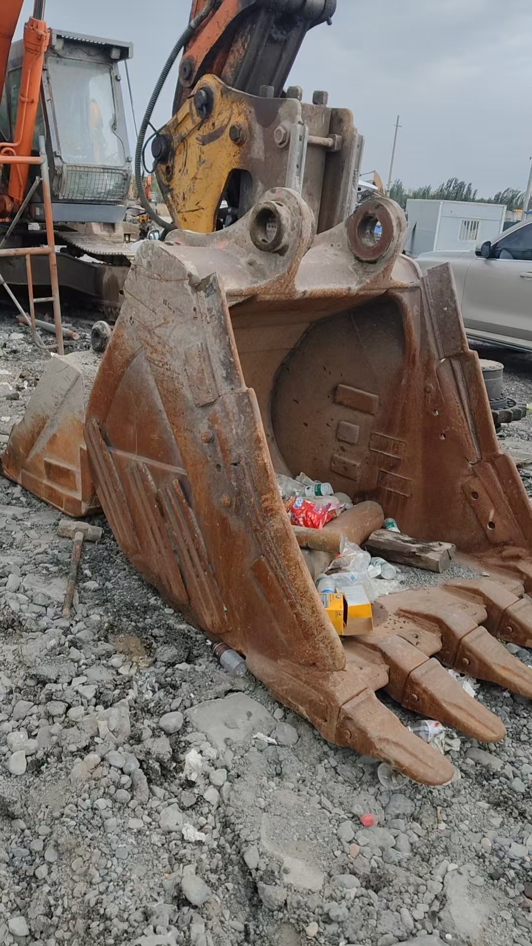 Buy Hitachi EX60 Used Excavator / 7