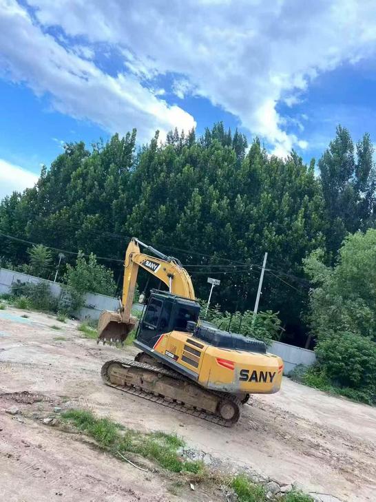 Buy Sany SY245H Used Excavator / 1