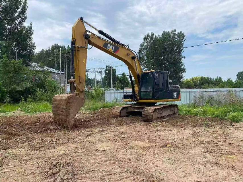 Buy Caterpillar 318DL Used Excavator / 6