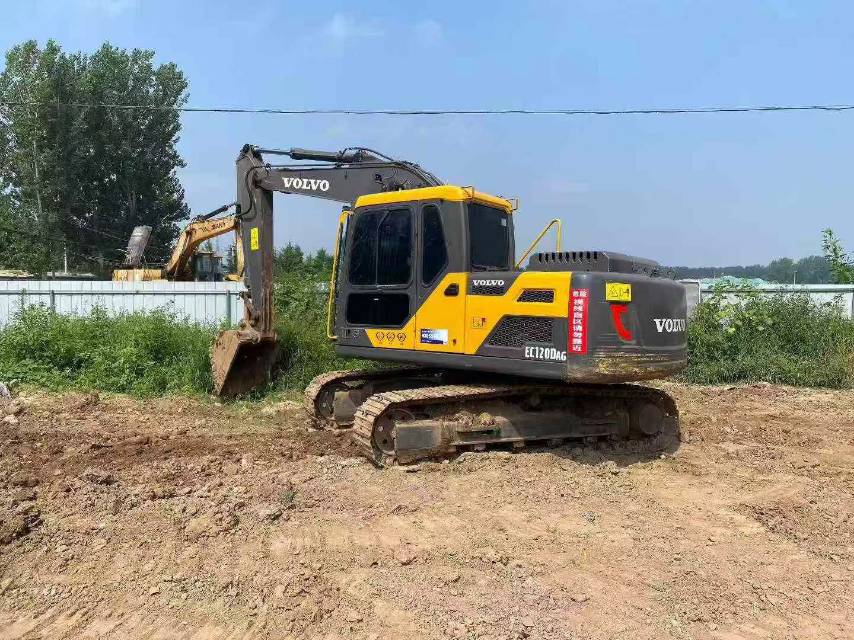 Buy Volvo EC120DAG Used Excavator / 2