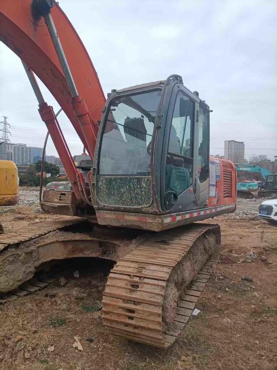 Buy Hitachi ZX210LCH Used Excavator / 1