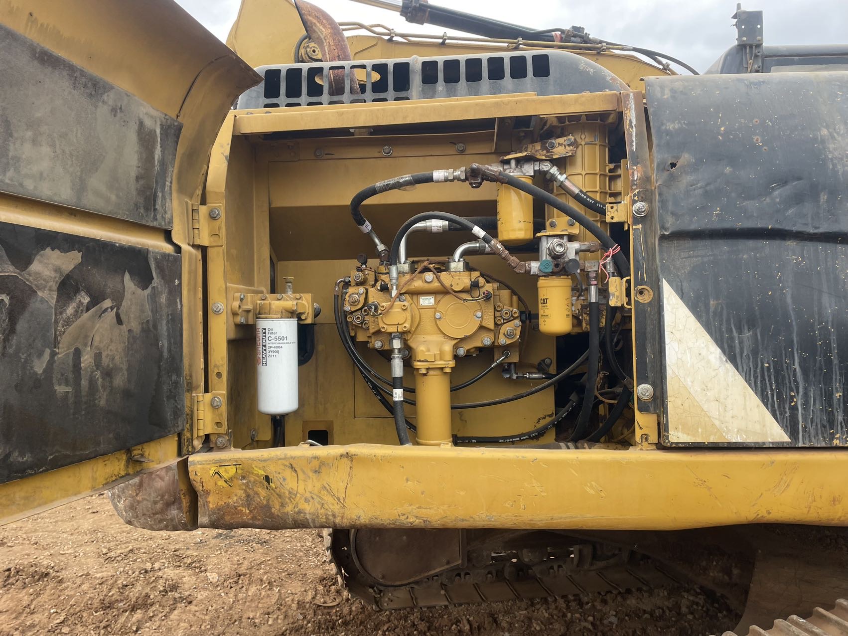Buy Caterpillar 326DL Used Excavator / 2