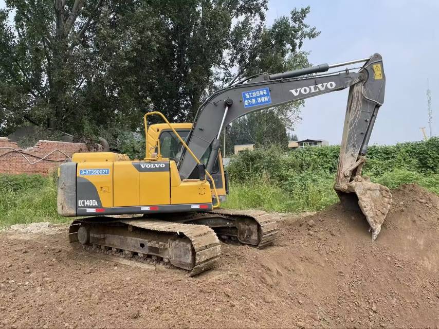 Buy Volvo EW140B Used Excavator / 6