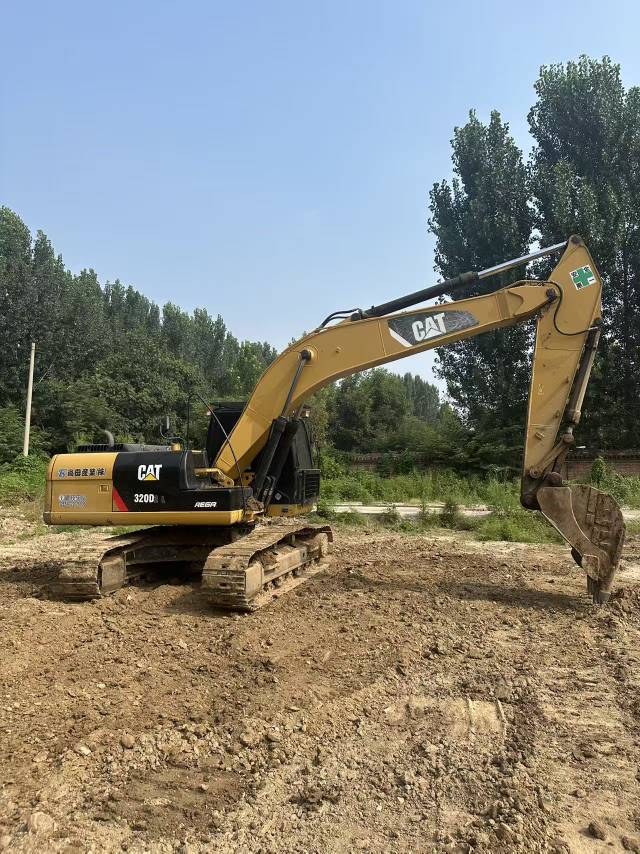 Buy Caterpillar 320C Used Excavator / 2