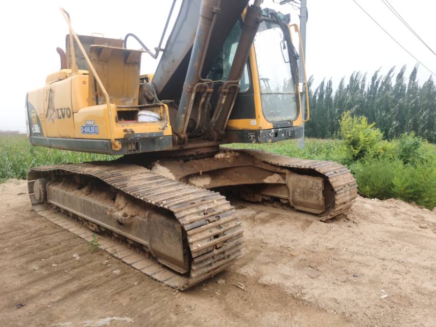 Buy Volvo 240BLC Used Excavator / 8