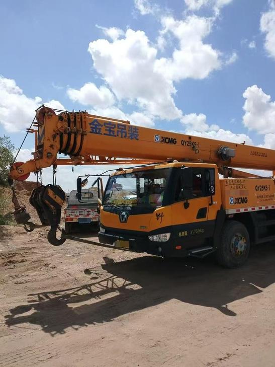 Buy XCMG QY25K5-1 Used Crane / 1