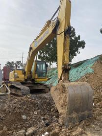 Buy Komatsu PC220-7 Used Excavator / 3 Buy Komatsu PC220-7 Used Excavator / 3