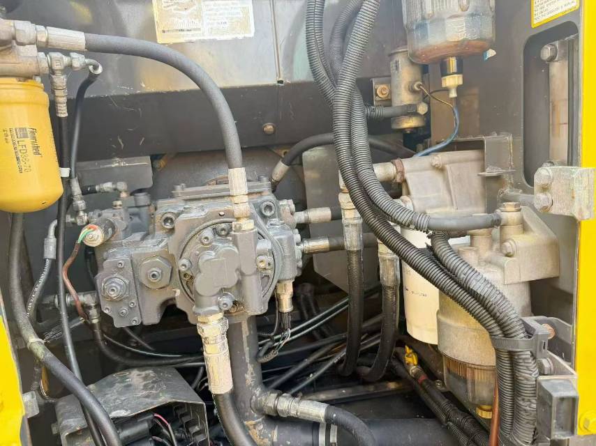 Buy Sumitomo 130-6 Used Excavator / 5