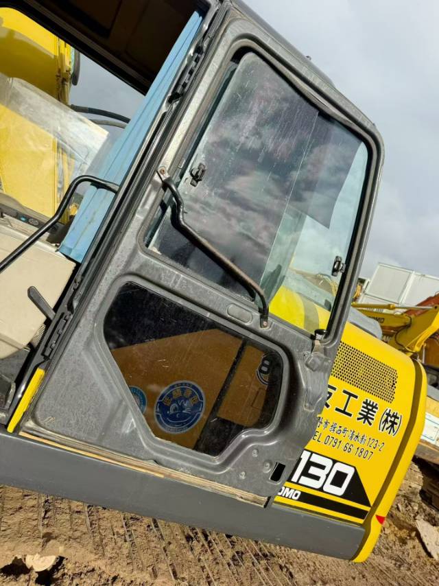 Buy Sumitomo 130-6 Used Excavator / 8