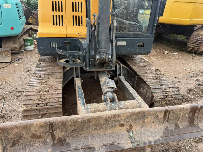 Buy Hyundai HX60 Used Excavator / 4