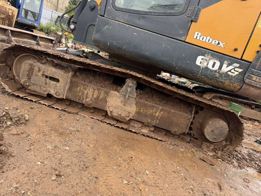 Buy Hyundai HX60 Used Excavator / 7