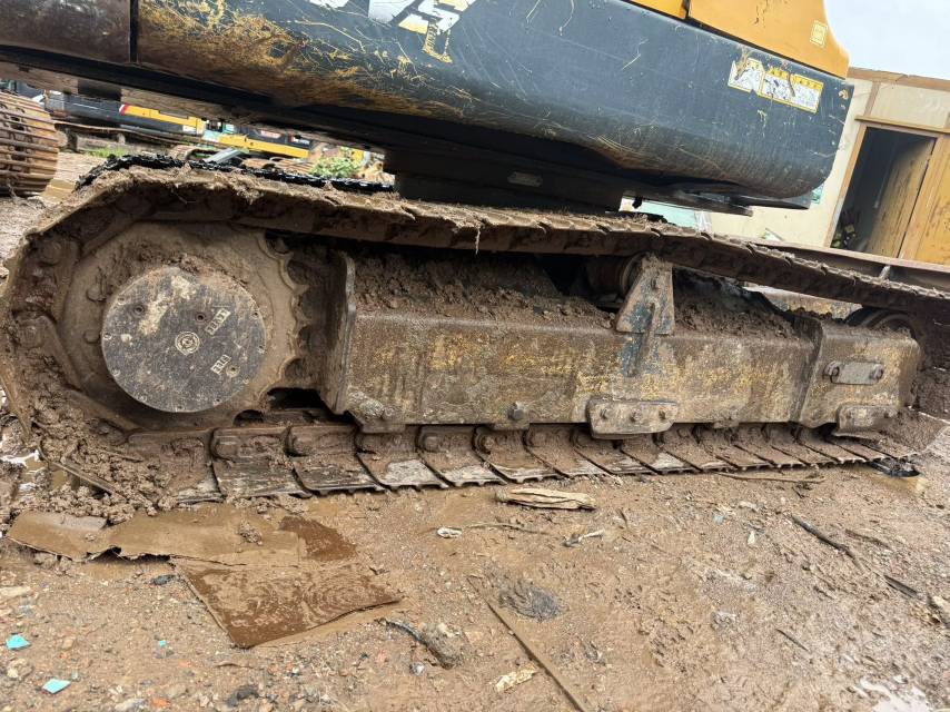 Buy Hyundai HX60 Used Excavator / 2