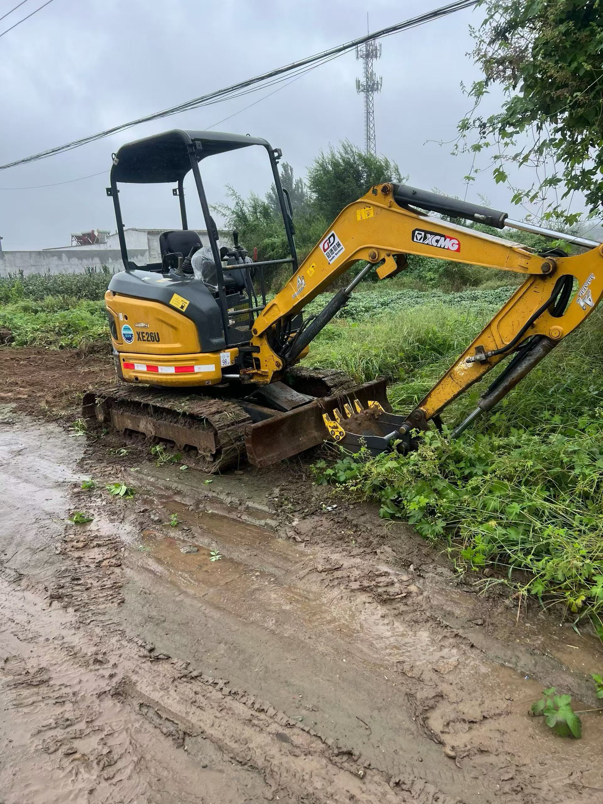 Buy XCMG 6T Used Excavator / 2