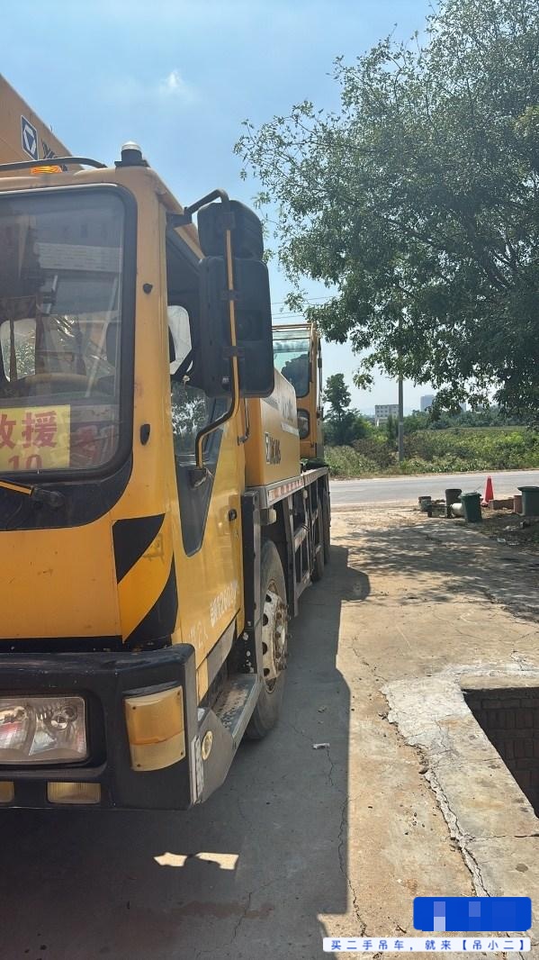 Buy XCMG QY20G Used Crane / 2 Buy XCMG QY20G Used Crane / 2