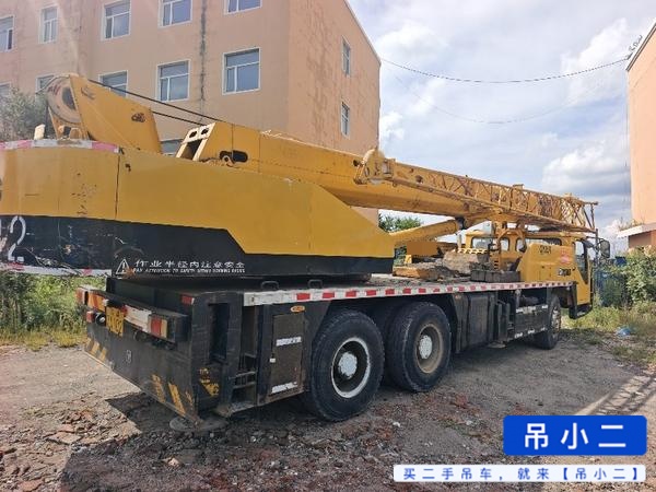 Buy XCMG QY20G Used Crane / 2 Buy XCMG QY20G Used Crane / 2
