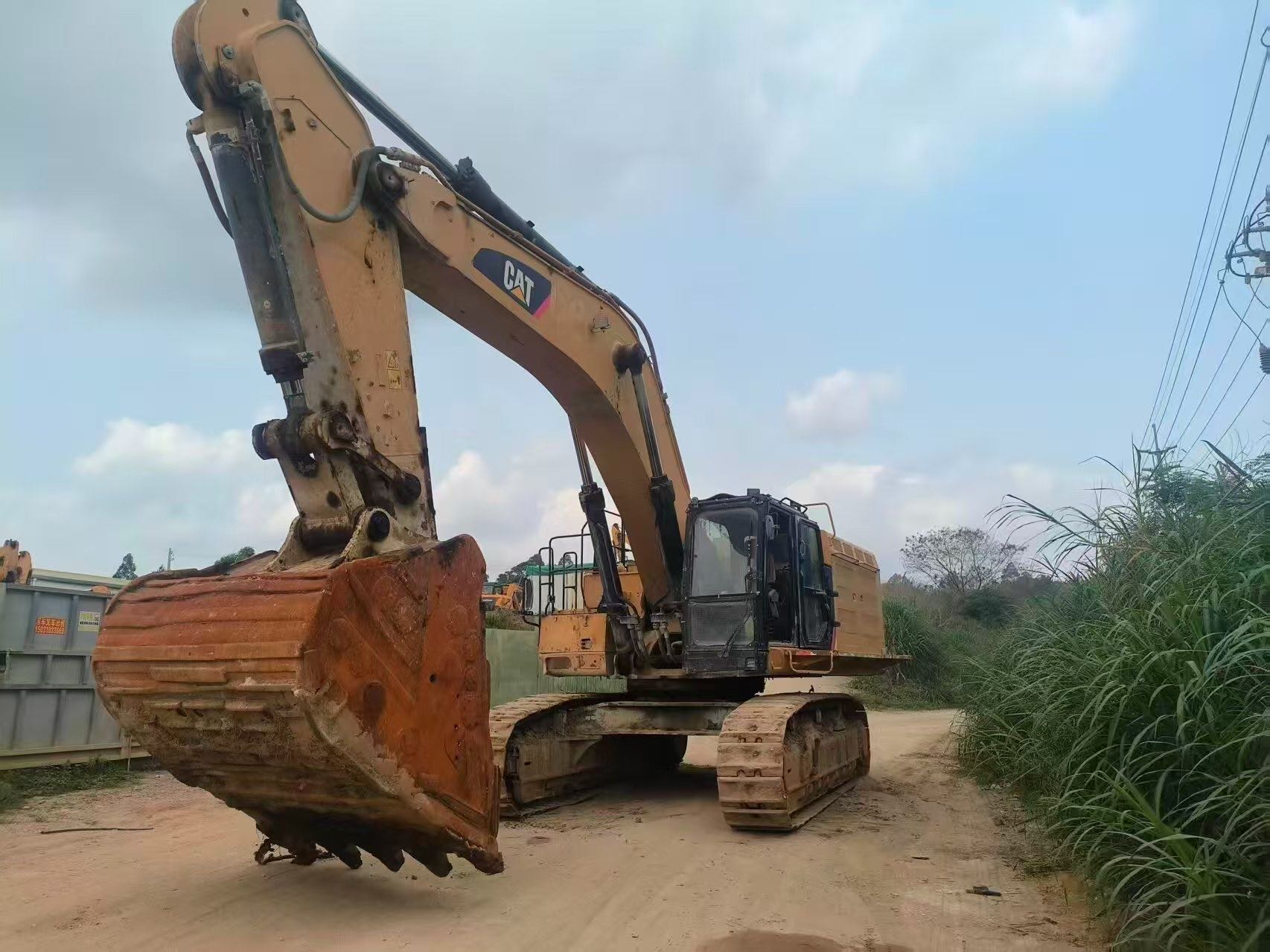 Buy Caterpillar 374F Used Excavator / 1