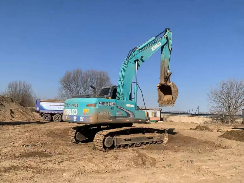 Buy Kobelco 200-8 Used Excavator / 7