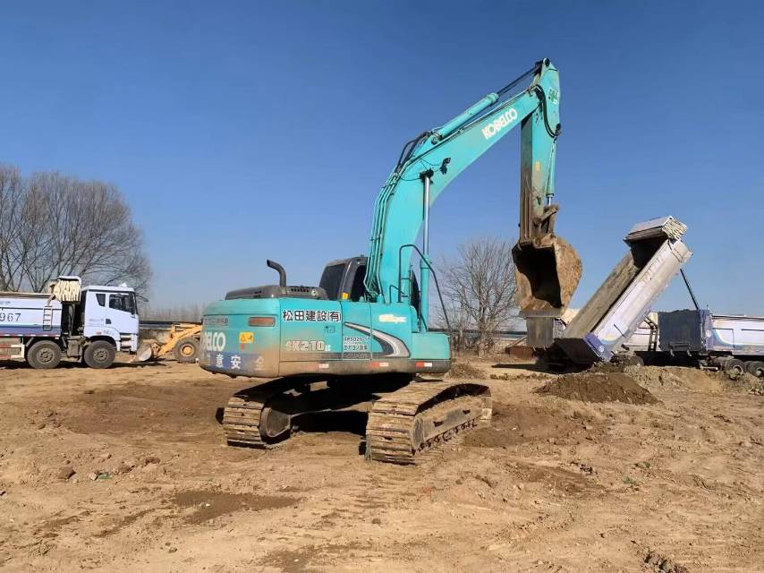 Buy Kobelco 200-8 Used Excavator / 5