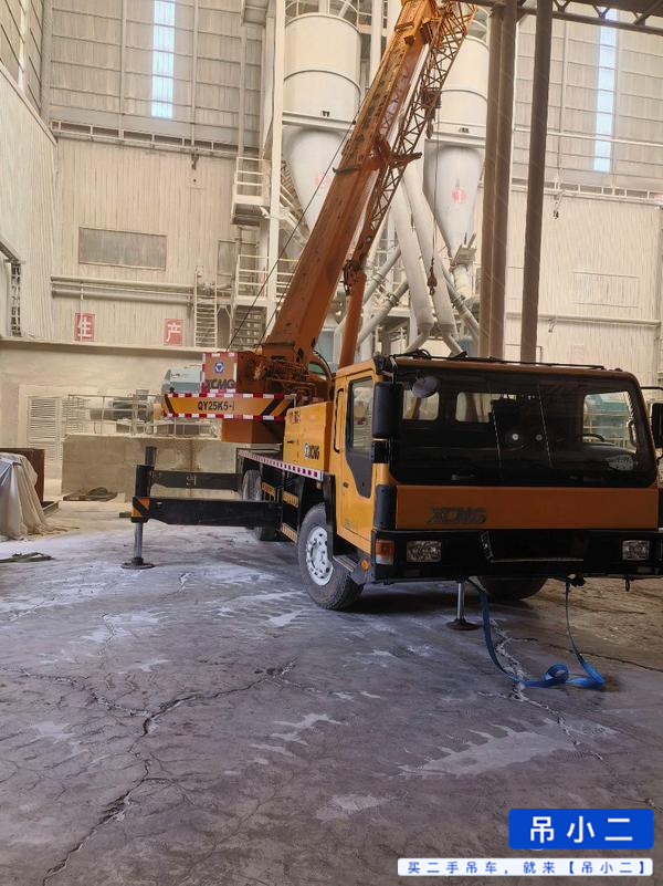 Buy XCMG QY25K5C Used Crane / 2 Buy XCMG QY25K5C Used Crane / 2