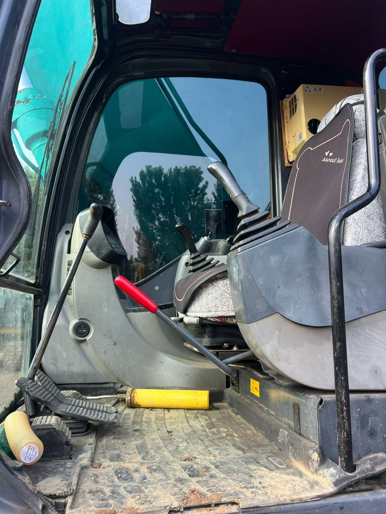 Buy Kobelco 260-8 Used Excavator / 8