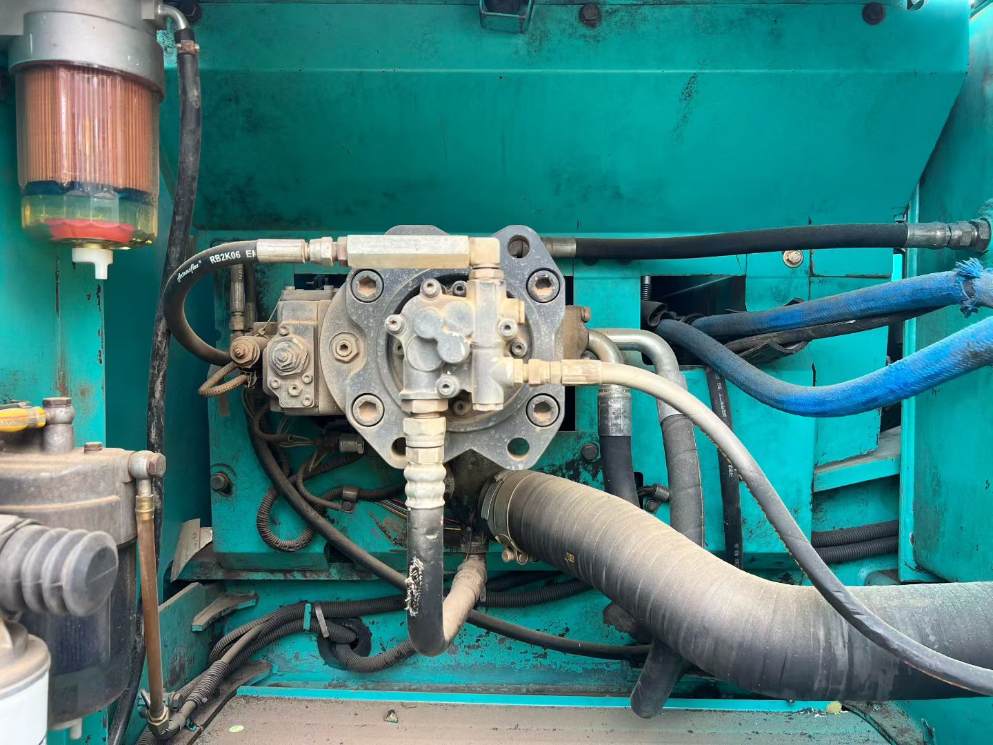 Buy Kobelco 260-8 Used Excavator / 5