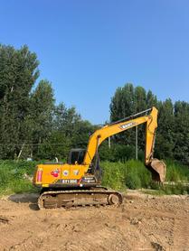 Buy Sany C135-10 Used Excavator / 2 Buy Sany C135-10 Used Excavator / 2