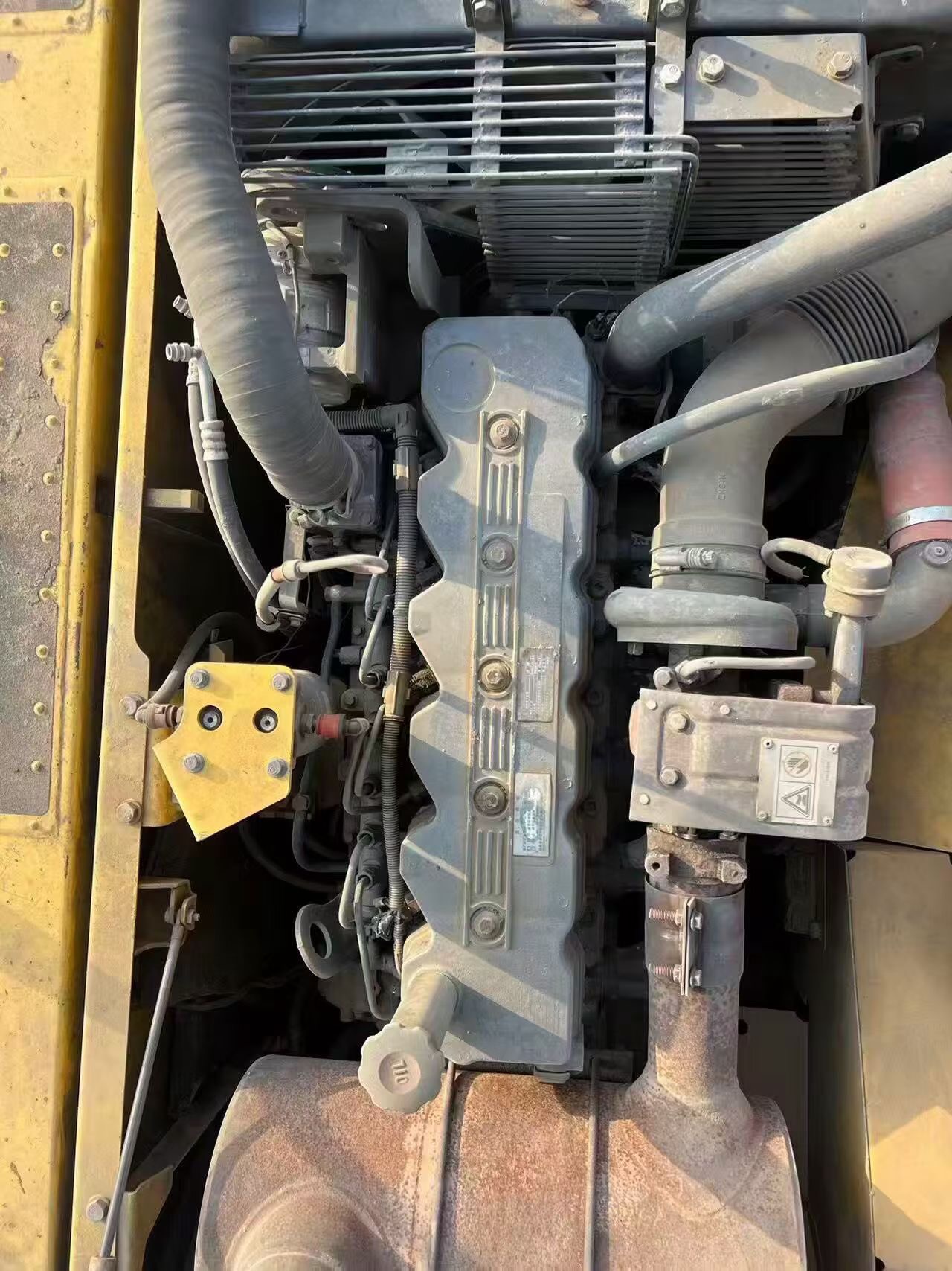 Buy Komatsu PC220-7 Used Excavator / 6