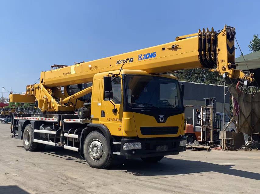 Buy XCMG XCT12L5-1 Used Crane / 2