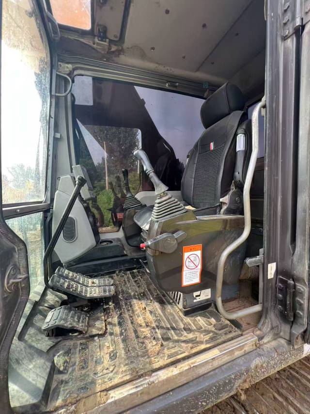Buy Sany 215C-9 Used Excavator / 9