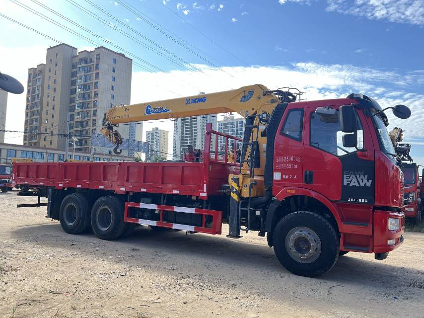 Buy XCMG Used Crane / 4 Buy XCMG Used Crane / 4